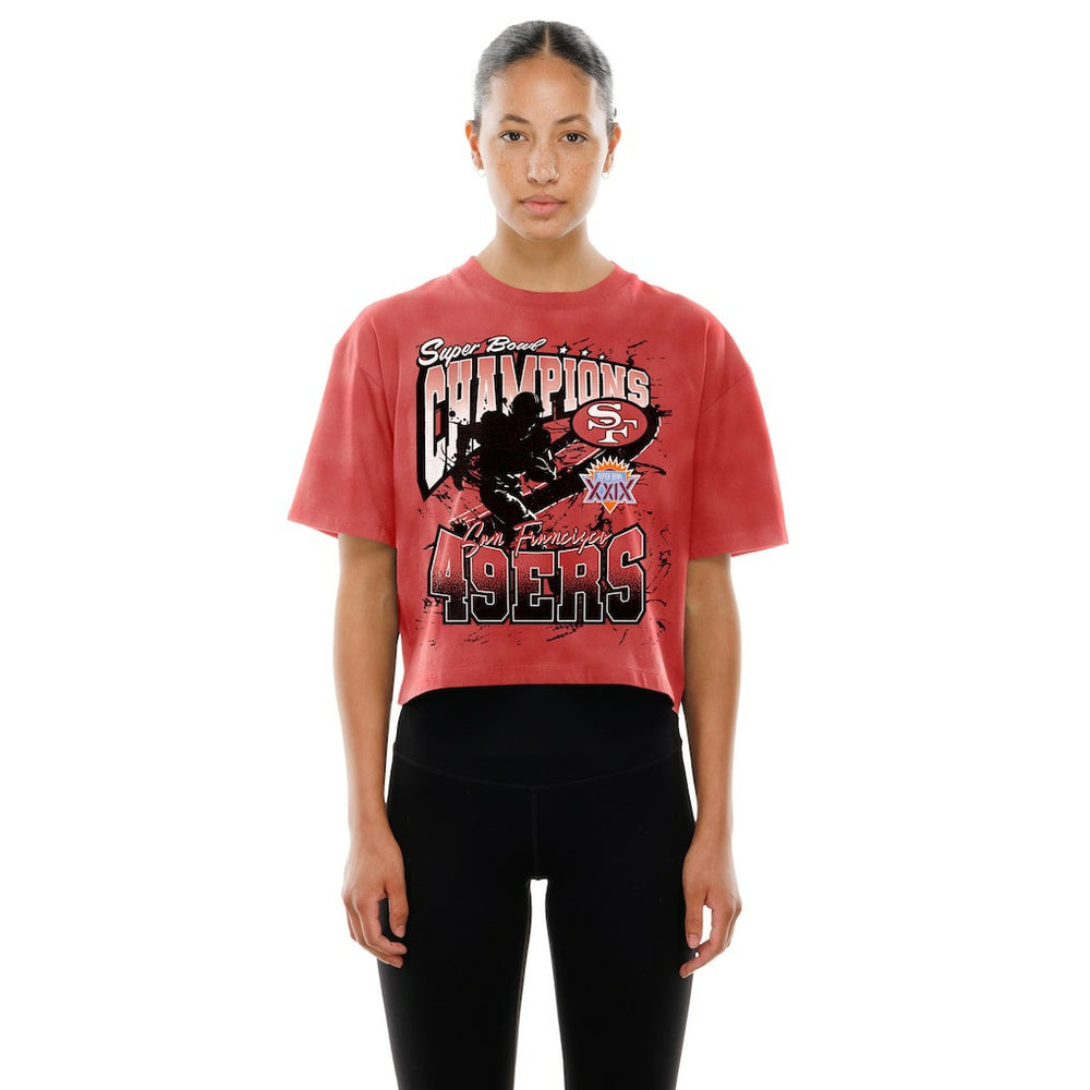 San Francisco 49ers New Era Women's Cropped Boxy Sport Classics Mineral Wash T-Shirt - Scarlet - NFL