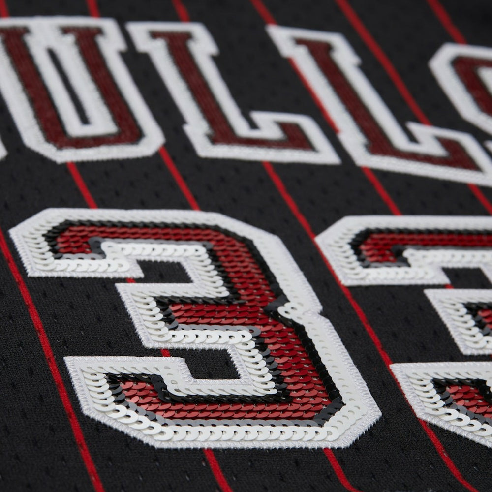 Mitchell & Ness Scottie Pippen Chicago Bulls x DANNIJO Women's Fashion Cropped Basketball Jersey Black