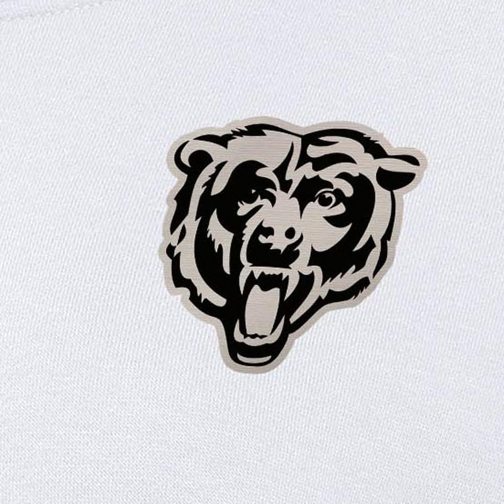 Chicago Bears Antigua Women's Victory Pullover Sweatshirt - White - NFL