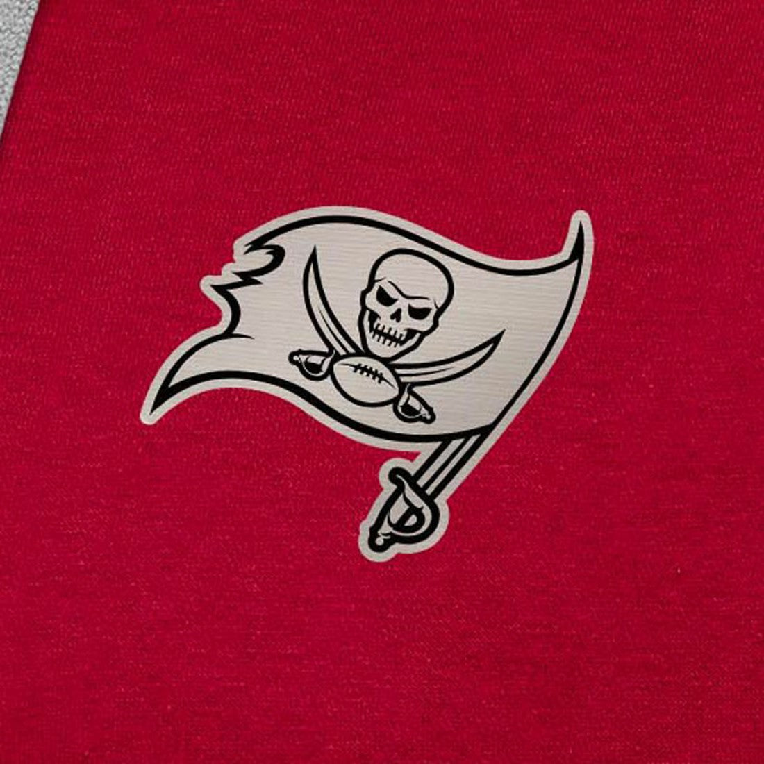 Tampa Bay Buccaneers Antigua Brushed Carbon Victory Pullover Hoodie - Red - NFL