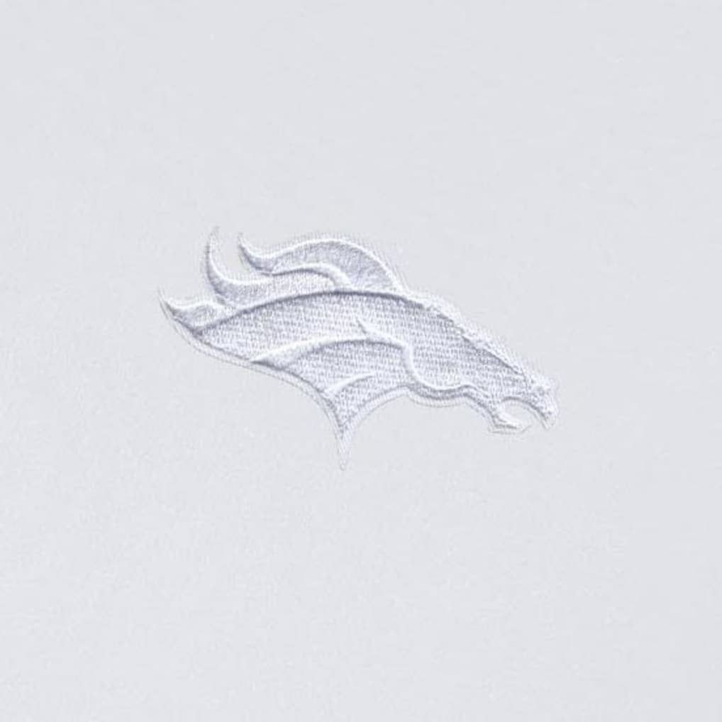 Denver Broncos Antigua Intent Quarter-Zip Jacket - White - NFL