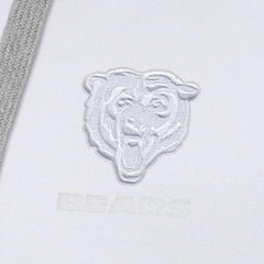 Chicago Bears Antigua Women's Victory Pullover Hoodie - White - NFL