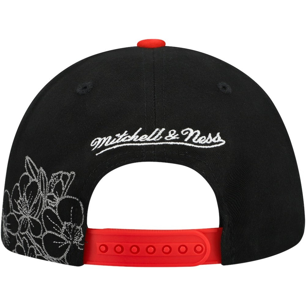 Chicago Blackhawks Mitchell & Ness May Flowers Pro Crown Adjustable Hat - Black/Red | NHL near me