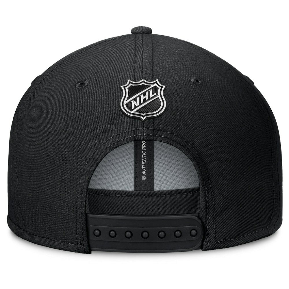 Pittsburgh Penguins Fanatics Authentic Pro Rink Lockup Snapback Hat - Black | Fanatics Clearance