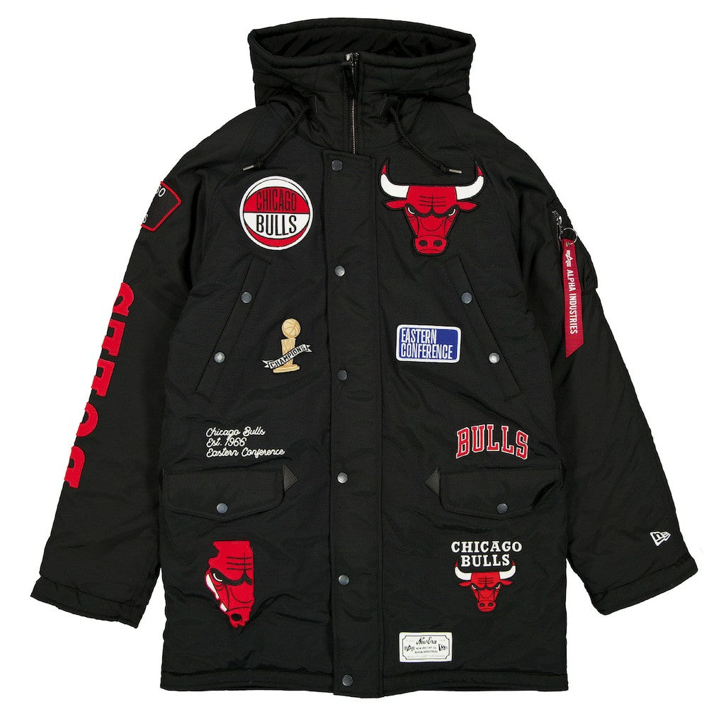 New Era Chicago Bulls x Alpha Industries Altitude Mod Full-Snap Parka Black