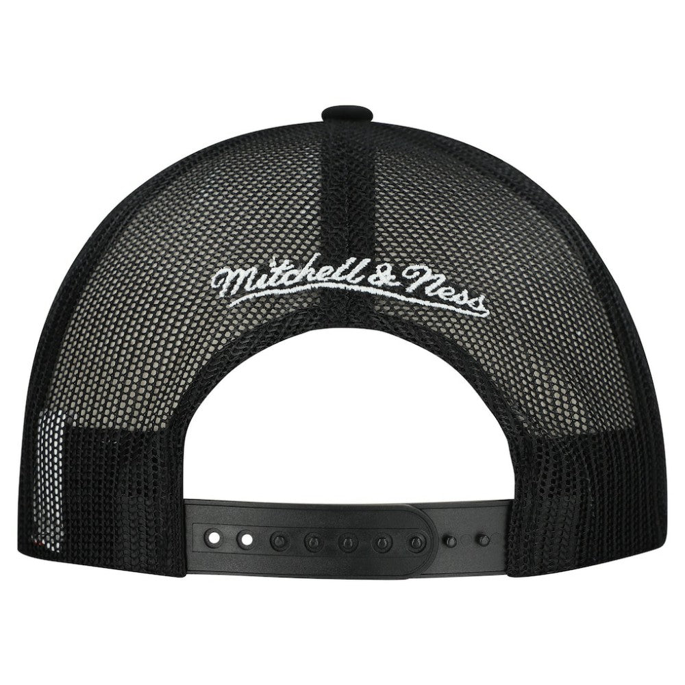 Chicago Blackhawks Mitchell & Ness Gridlock Trucker Adjustable Hat - White/Black | NHL sale