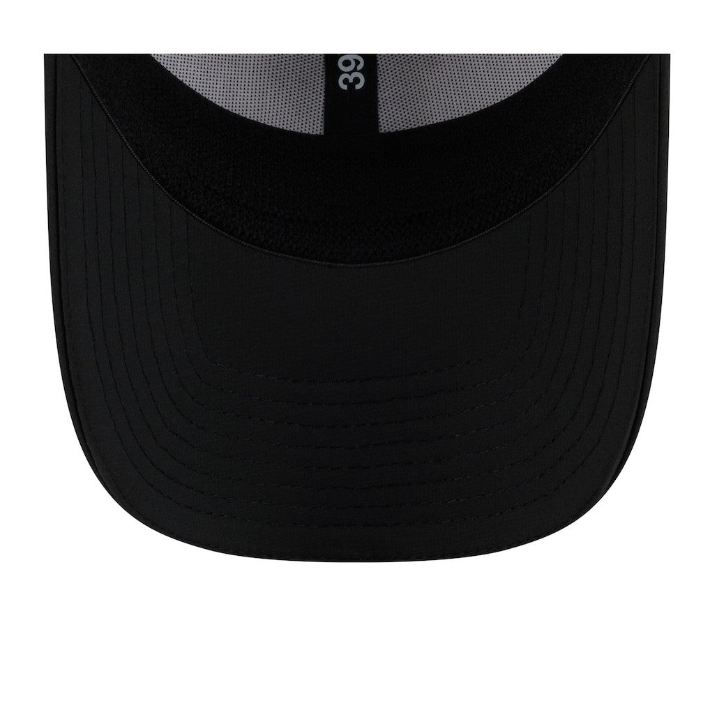 Atlanta Falcons New Era 2025 NFL Training Camp 39THIRTY Flex Hat - White/Black - NFL