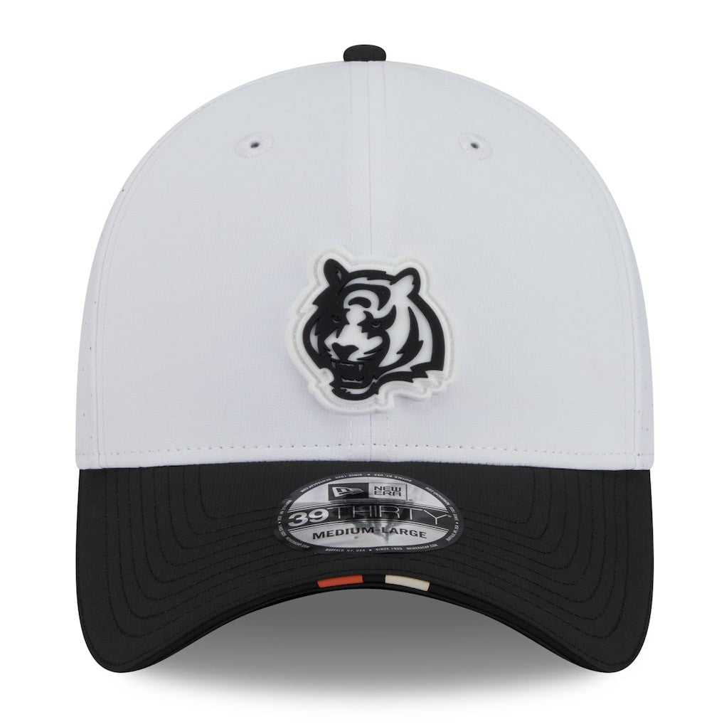 Cincinnati Bengals New Era 2025 NFL Training Camp 39THIRTY Flex Hat - White/Black - NFL