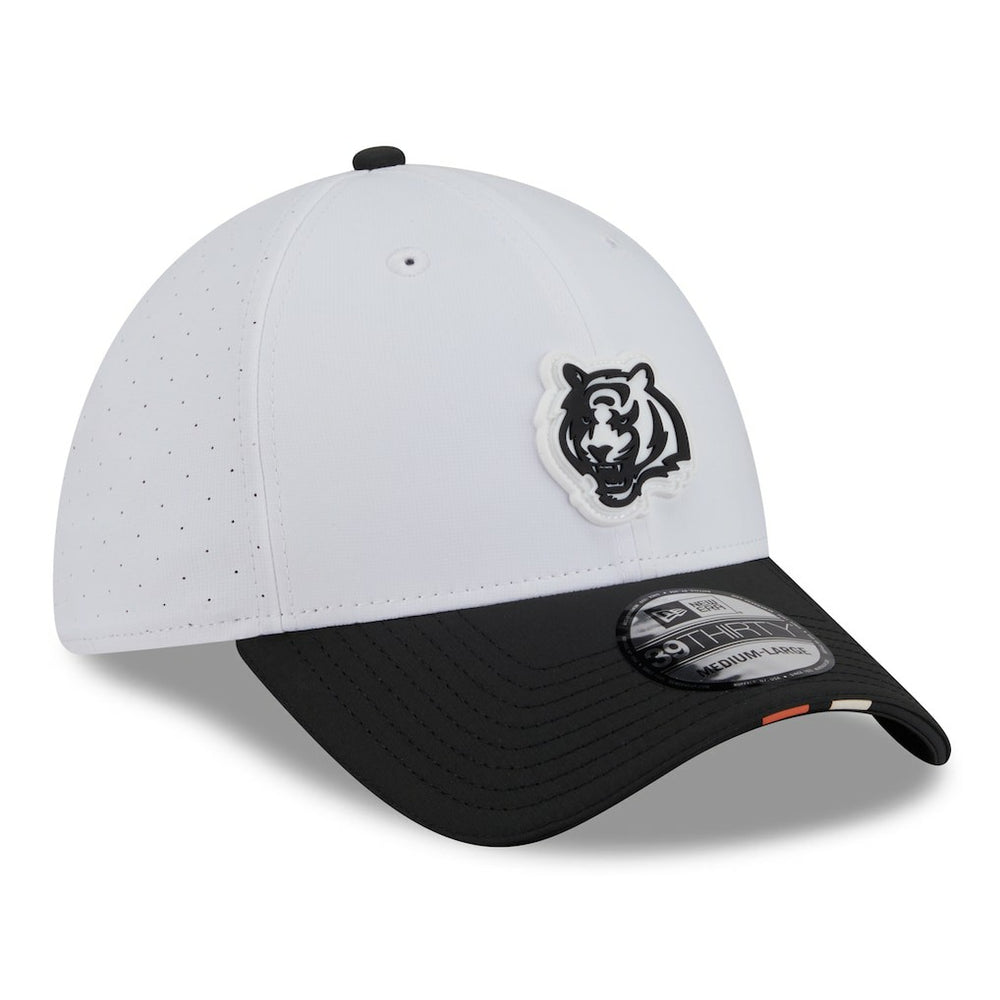 Cincinnati Bengals New Era 2025 NFL Training Camp 39THIRTY Flex Hat - White/Black - NFL