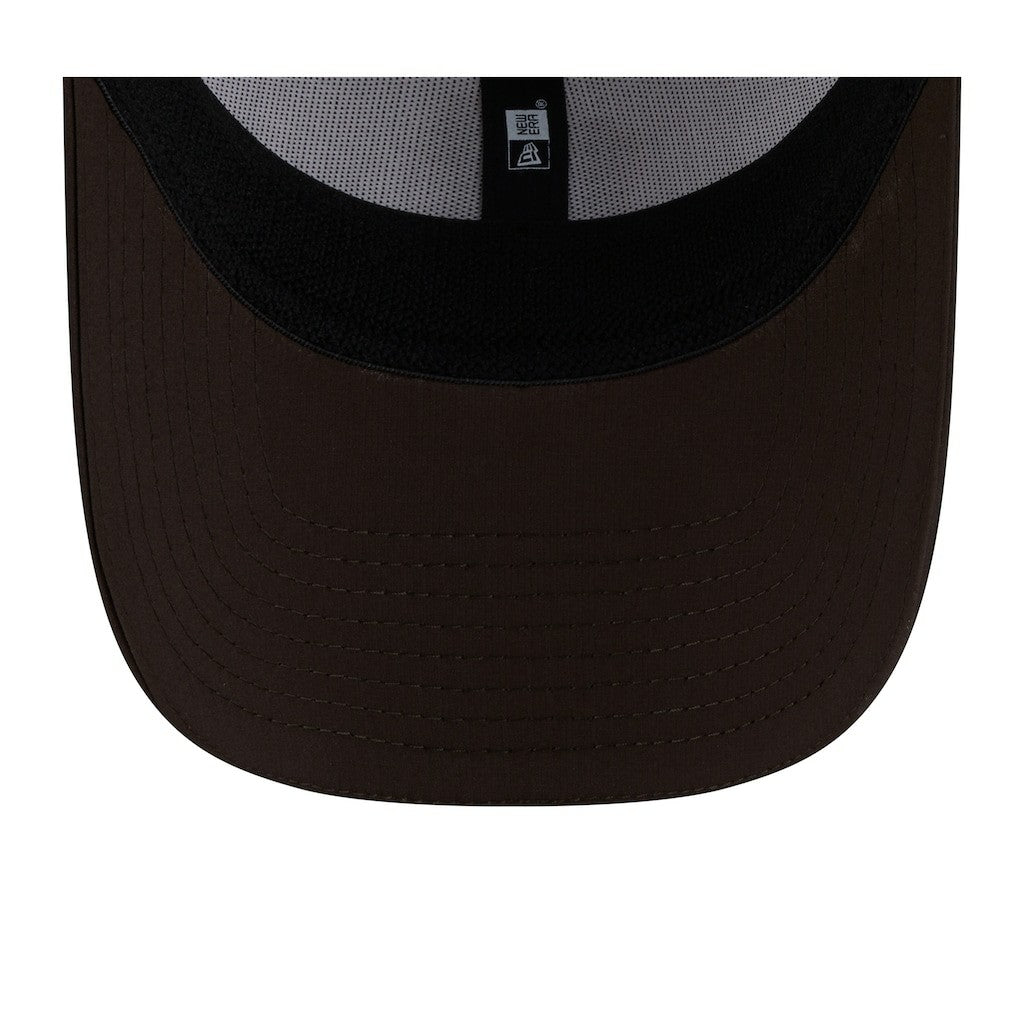 Cleveland Browns New Era 2025 NFL Training Camp Throwback Logo 39THIRTY Flex Hat - White/Brown - NFL