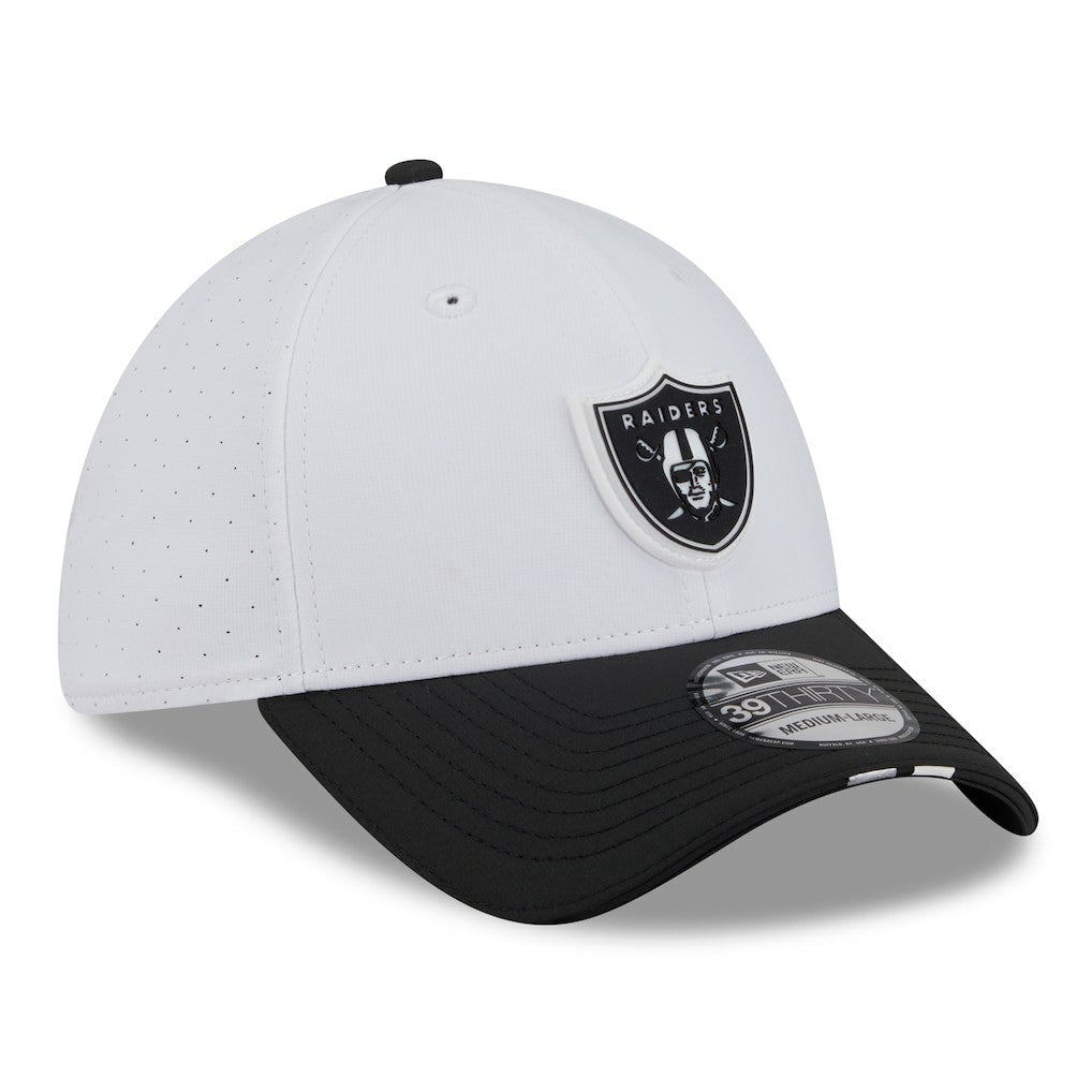 Las Vegas Raiders New Era 2025 NFL Training Camp 39THIRTY Flex Hat - White/Black - NFL