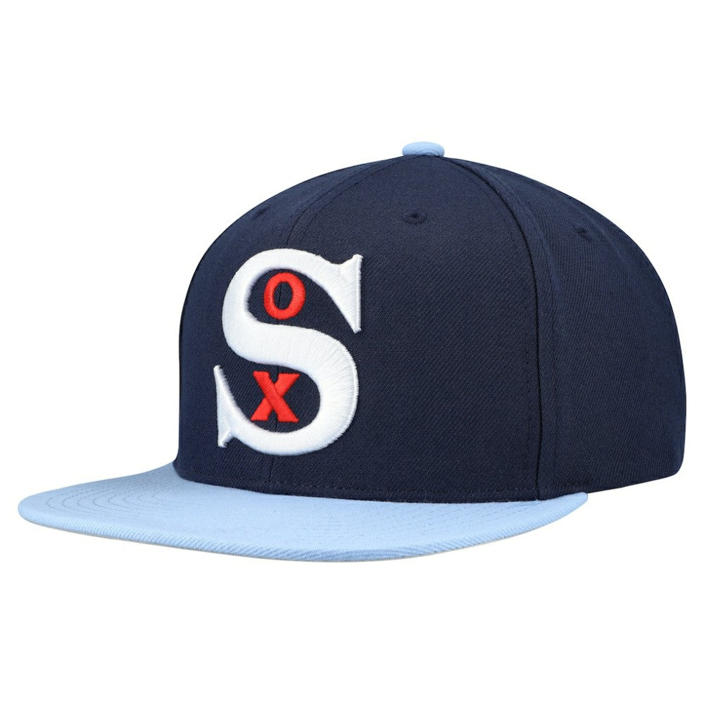 Chicago White Sox Mitchell & Ness Cooperstown Collection Basic Flip Snapback Hat for sale