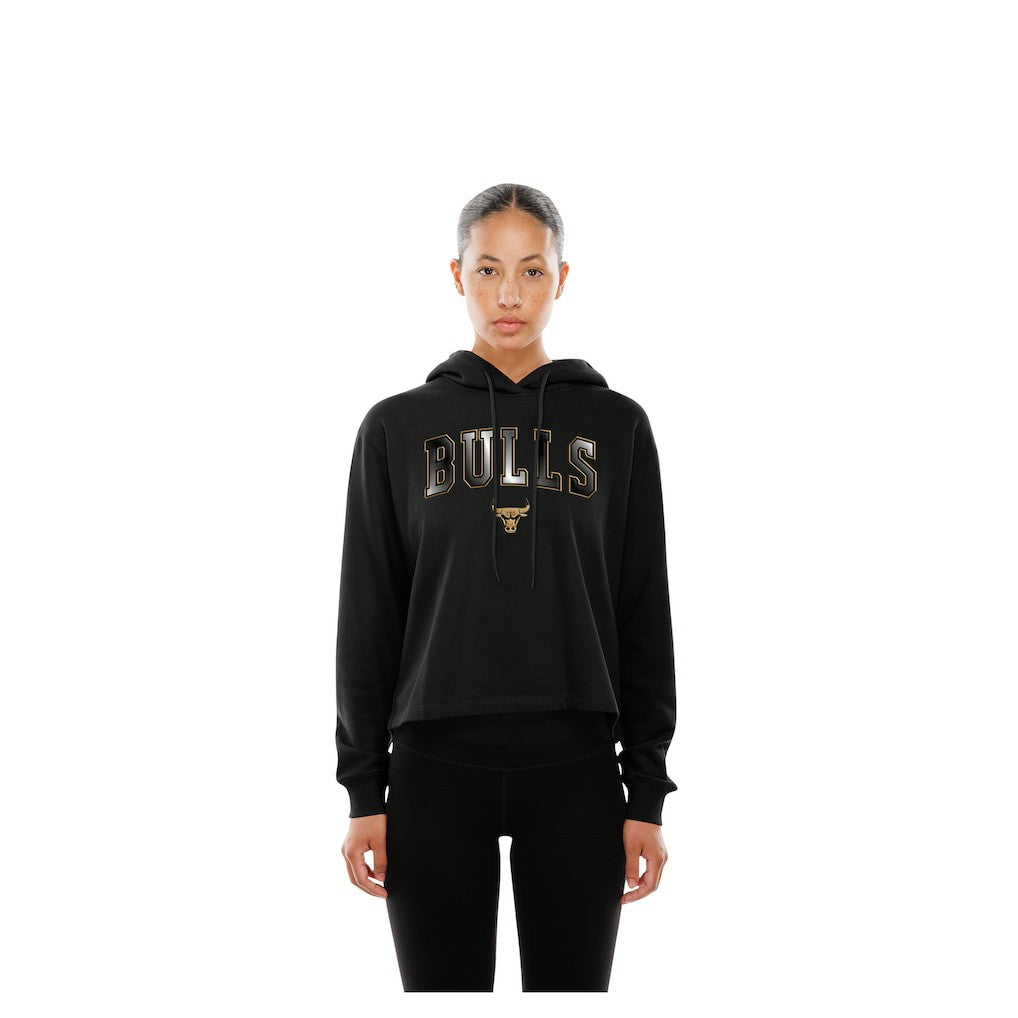 New Era Chicago Bulls Women's Glam Game Open Back Hoodie Black
