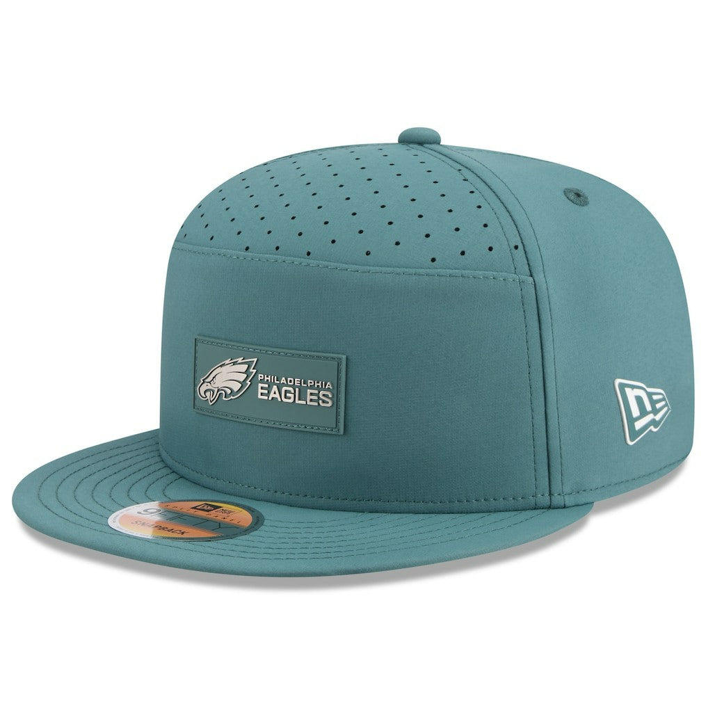 Philadelphia Eagles New Era 2025 Sideline Split Panel 9FIFTY Snapback Hat - Midnight Green - NFL