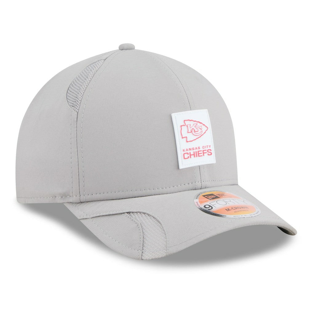 Kansas City Chiefs New Era 2025 Sideline M-Crown 9FORTY Adjustable Hat - Gray - NFL