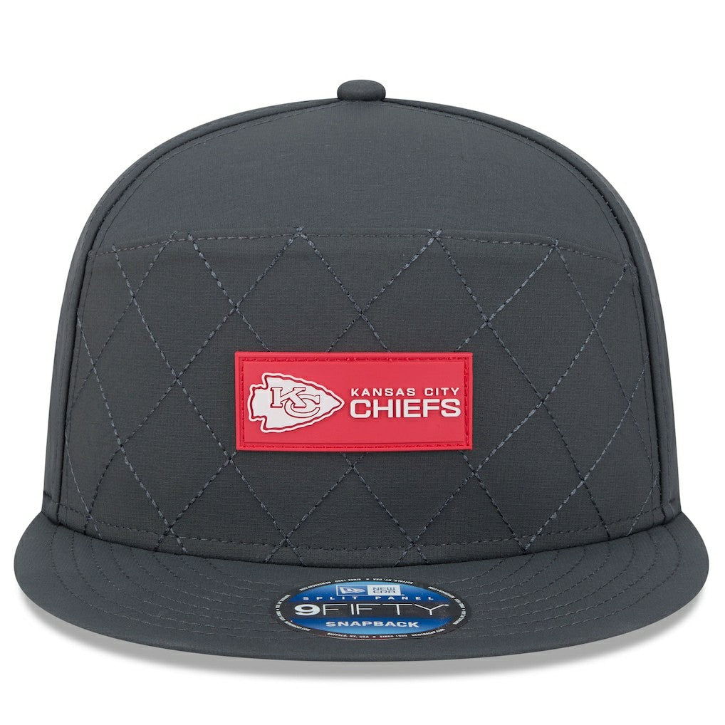 Kansas City Chiefs New Era 2025 Sideline Cold Weather Split Panel 9FIFTY Snapback Hat - Charcoal - NFL