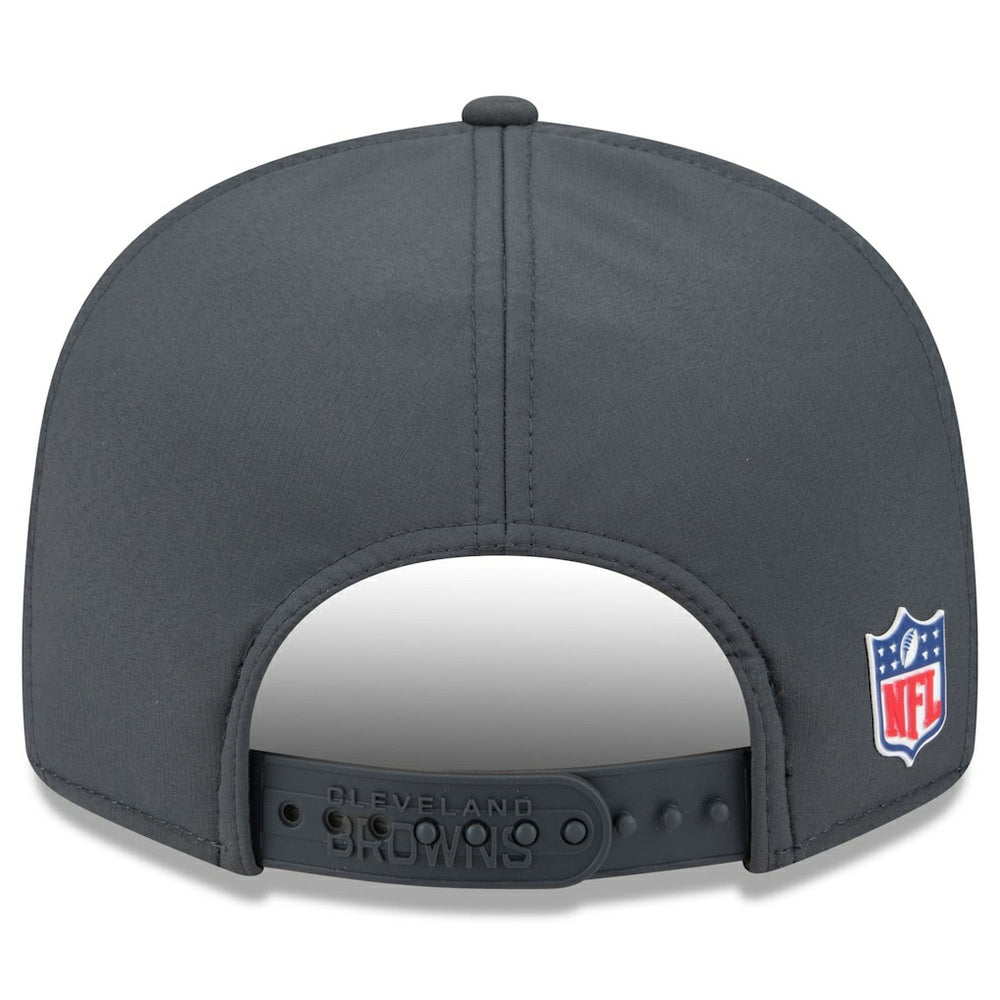 Cleveland Browns New Era 2025 Sideline Cold Weather Split Panel 9FIFTY Snapback Hat - Charcoal - NFL
