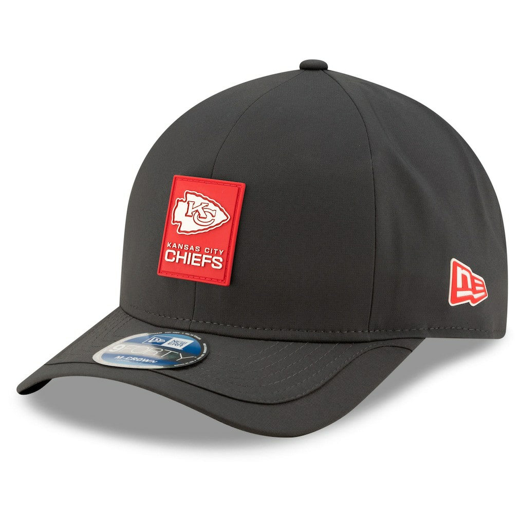 Kansas City Chiefs New Era 2025 Sideline Cold Weather 9FORTY M-Crown Adjustable Hat - Charcoal - NFL