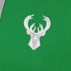 Milwaukee Bucks Antigua St. Patrick's Day Victory Raglan Pullover Hoodie Kelly Green