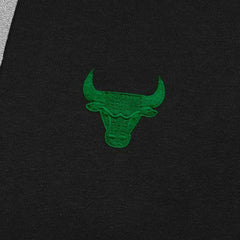 Chicago Bulls Antigua St. Patrick's Day Victory Raglan Pullover Hoodie Black