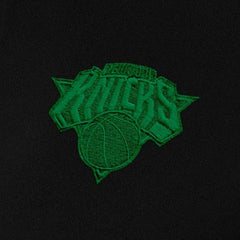 New York Knicks Antigua Women's St. Patrick's Day Intent Quarter-Zip Top Black