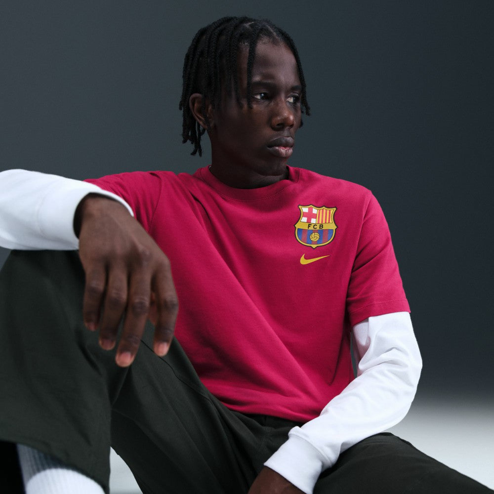 Nike - Barcelona Crest T-Shirt - Red