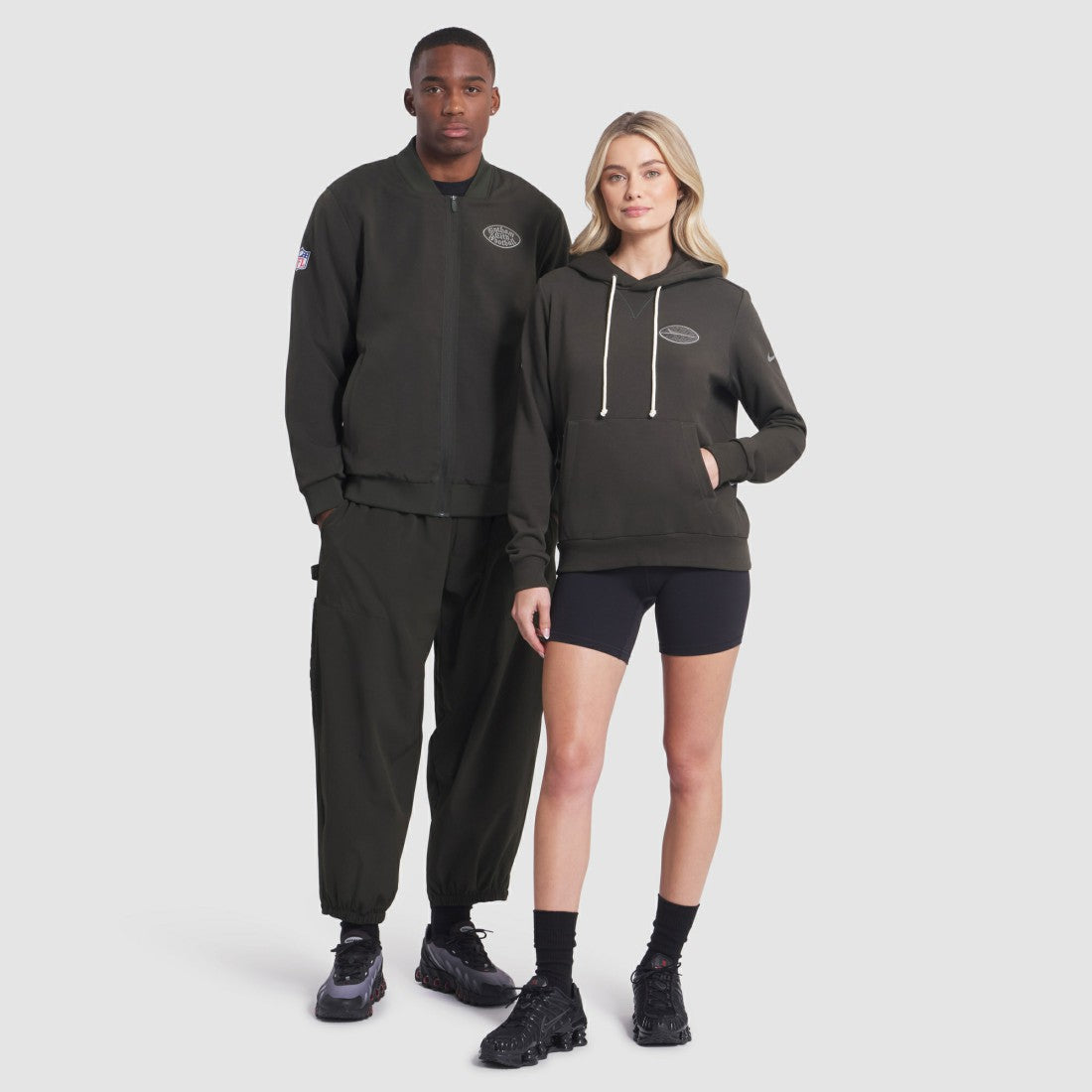 New York Jets Women's 2025 Rivalries Collection Standard Issue Sideline Dri-FIT Hoodie - Gotham Green - Nike