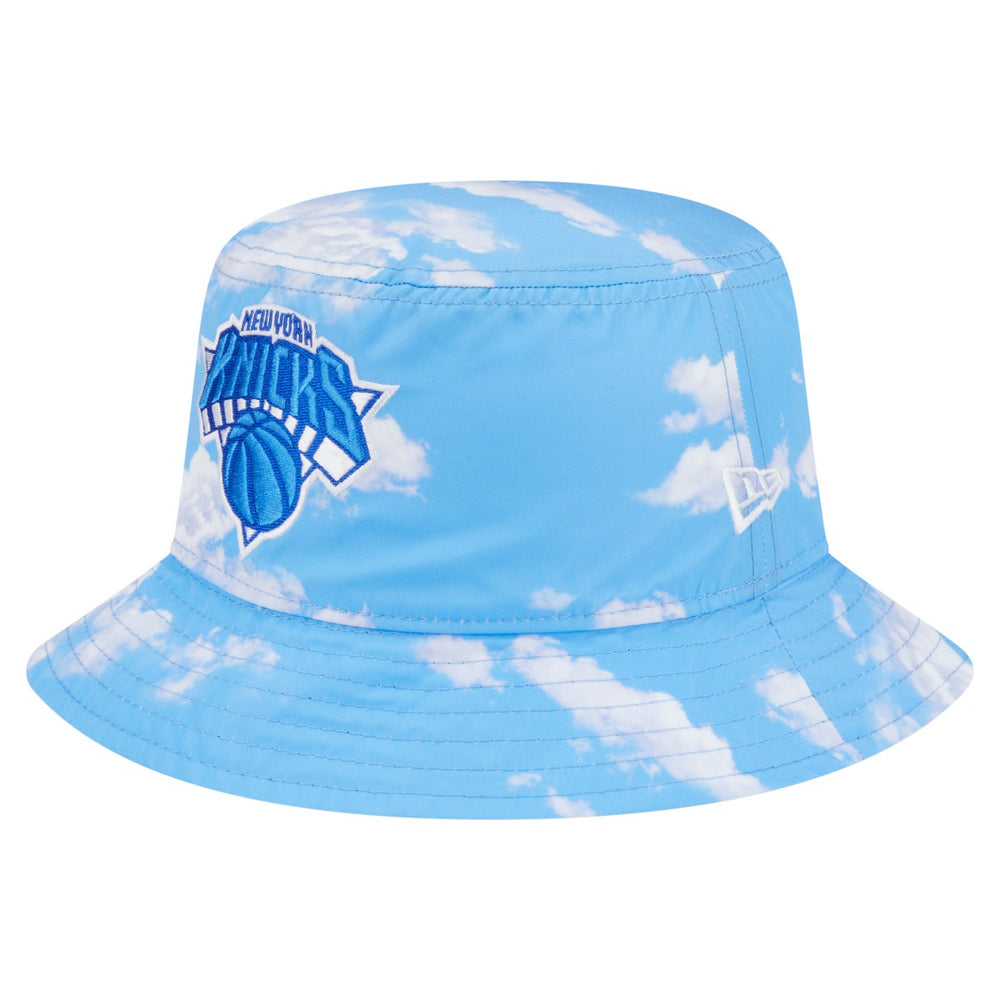 New Era New York Knicks Summer Sun and Storm Reversible Bucket Hat Black/Light Blue