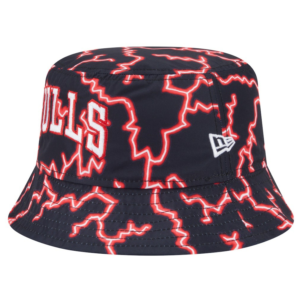 New Era Chicago Bulls Summer Sun and Storm Reversible Bucket Hat Black/Light Blue