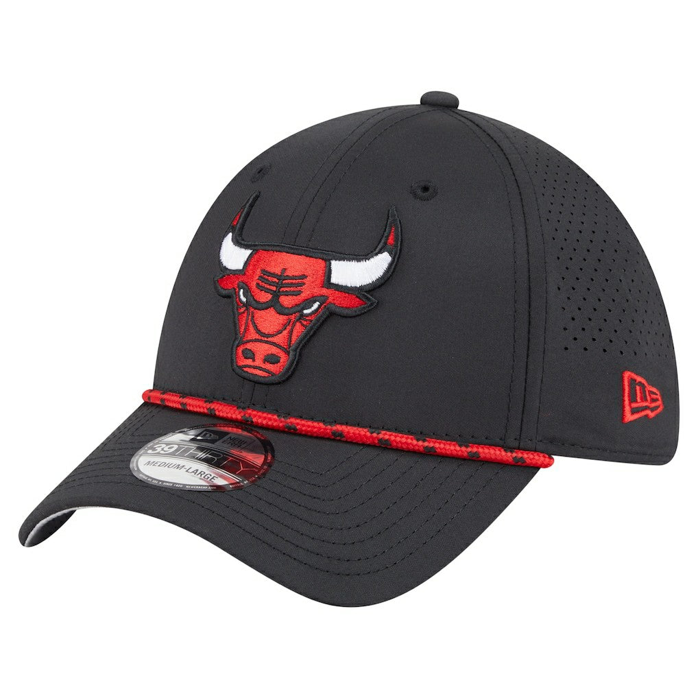 New Era Chicago Bulls Featherweight Poly Rope Flex 39Thirty Hat Black