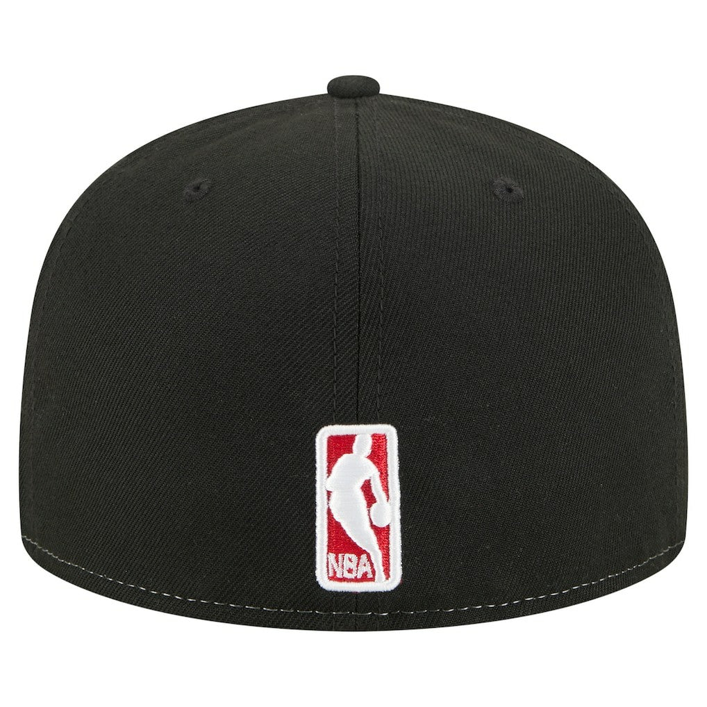 New Era Chicago Bulls Repeat 59Fifty Fitted Hat White/Black