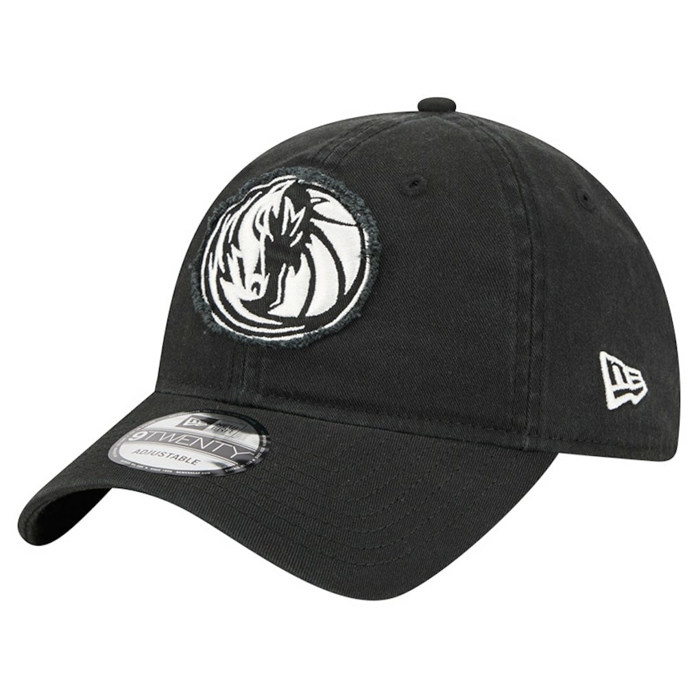 New Era Dallas Mavericks Stamp Fabric Applique 9TWENTY Adjustable Hat Black