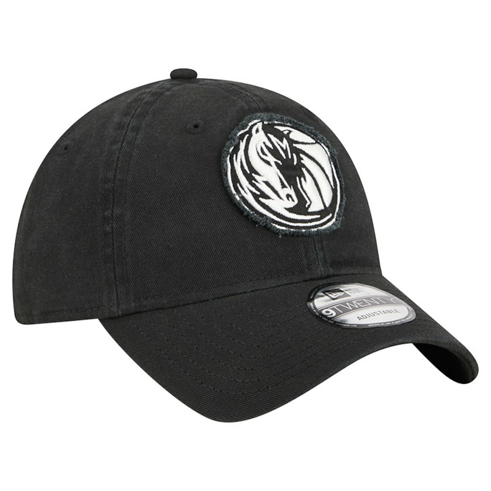 New Era Dallas Mavericks Stamp Fabric Applique 9TWENTY Adjustable Hat Black