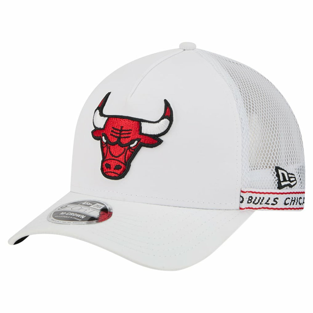 New Era Chicago Bulls Featherweight Team Tape 9FORTY M-Crown A-Frame Adjustable Hat White