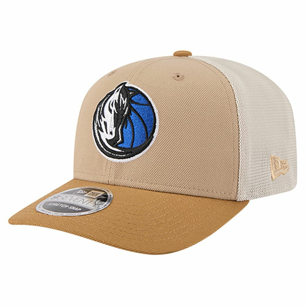 New Era Dallas Mavericks Two-Tone 9SEVENTY Adjustable Trucker Hat Tan/Light Brown