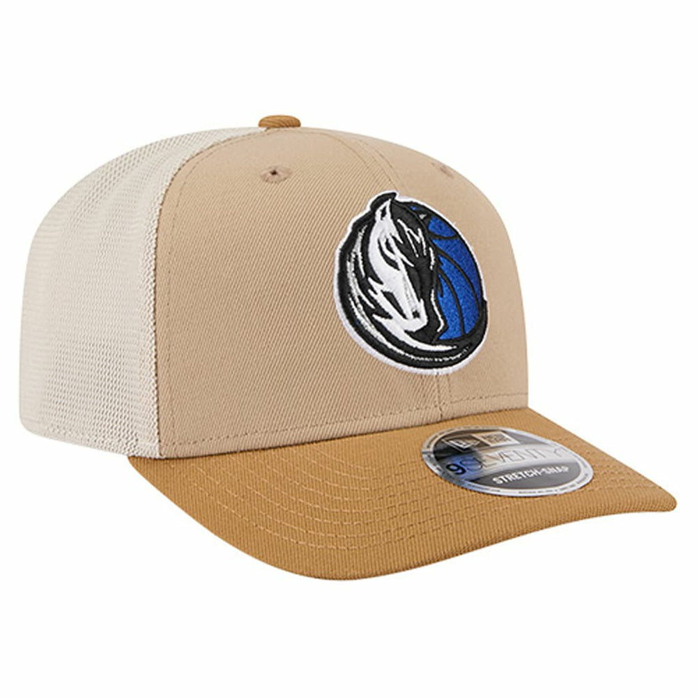 New Era Dallas Mavericks Two-Tone 9SEVENTY Adjustable Trucker Hat Tan/Light Brown