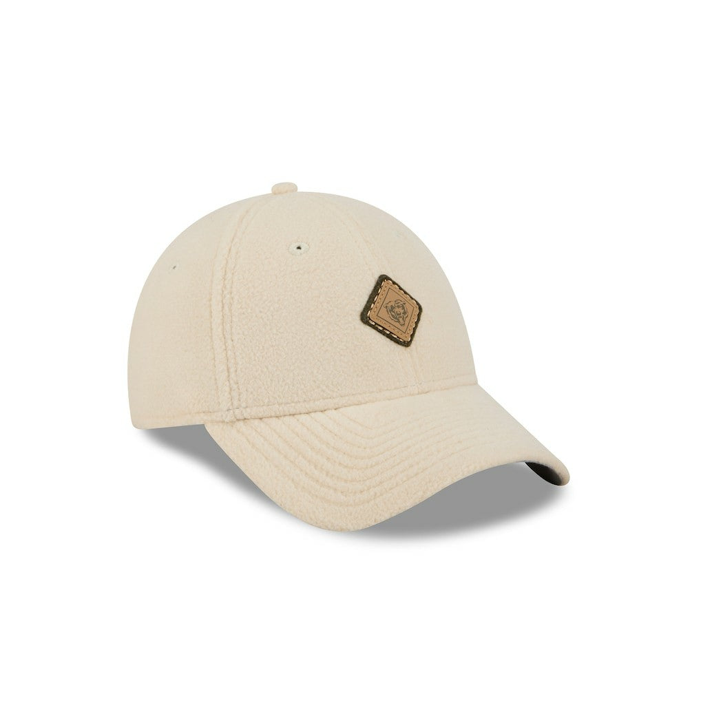 Chicago Bears New Era Women's Comfy 9FORTY Adjustable Hat - Cream - NFL