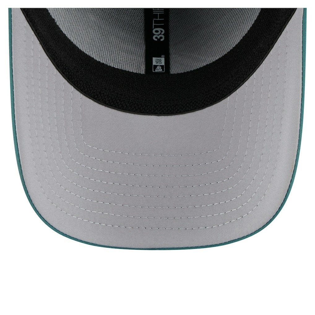Philadelphia Eagles New Era Perforated 39THIRTY Flex Hat - Midnight Green - NFL
