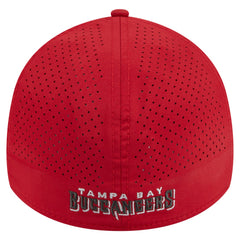 Tampa Bay Buccaneers New Era Perforated 39THIRTY Flex Hat - Red - NFL