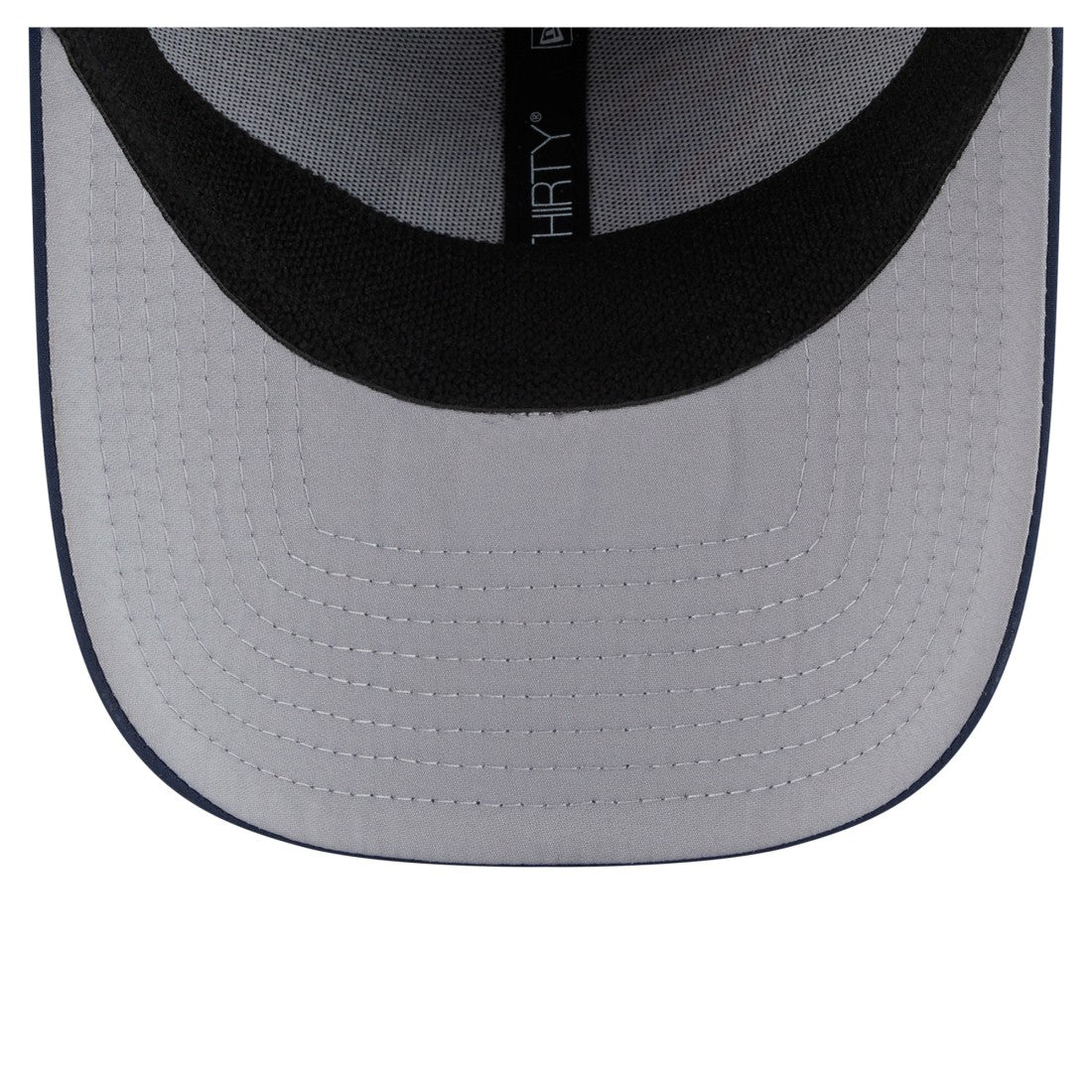 Tennessee Titans New Era Perforated 39THIRTY Flex Hat - Navy - NFL