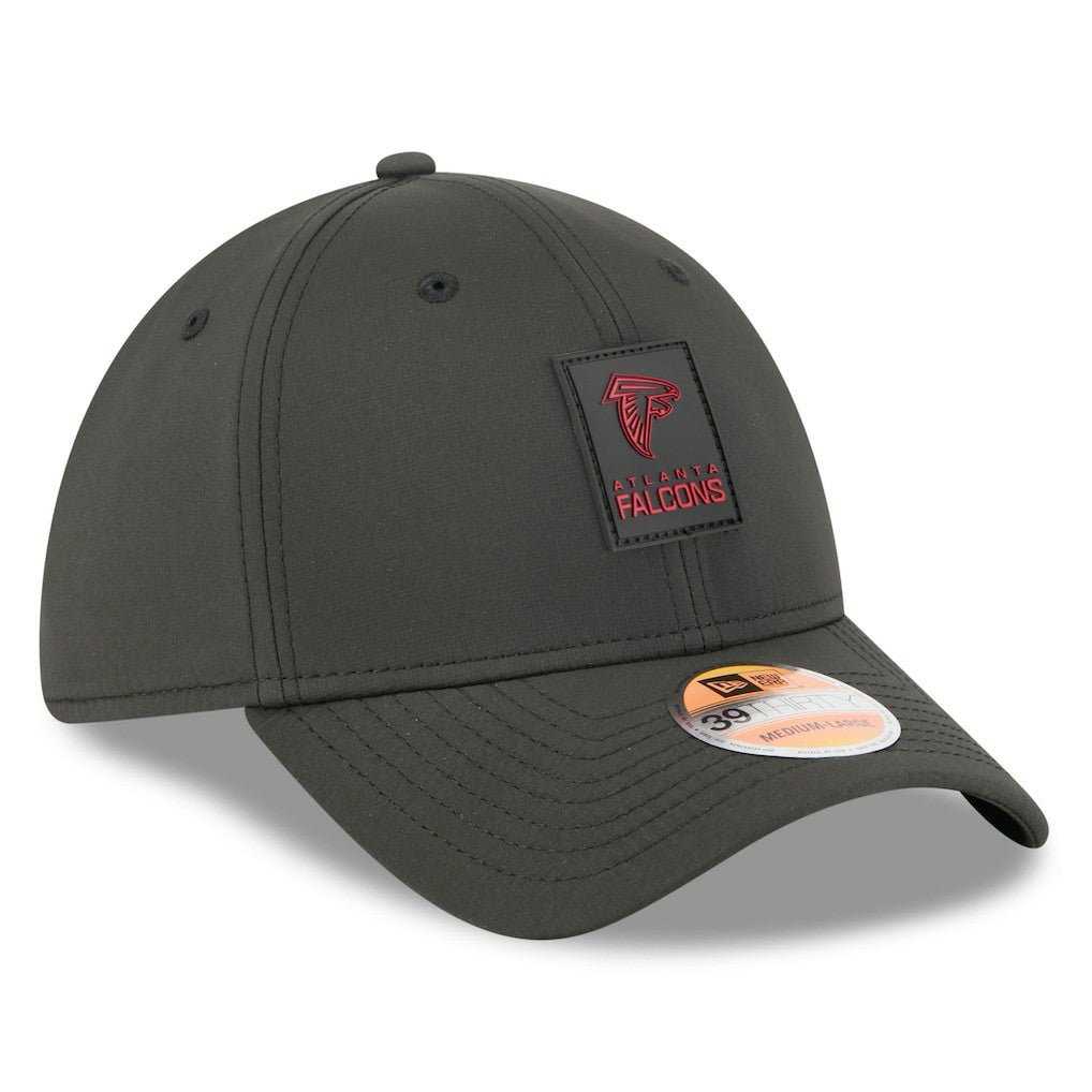 Atlanta Falcons New Era 2025 Sideline 39THIRTY Flex Hat - Black - NFL