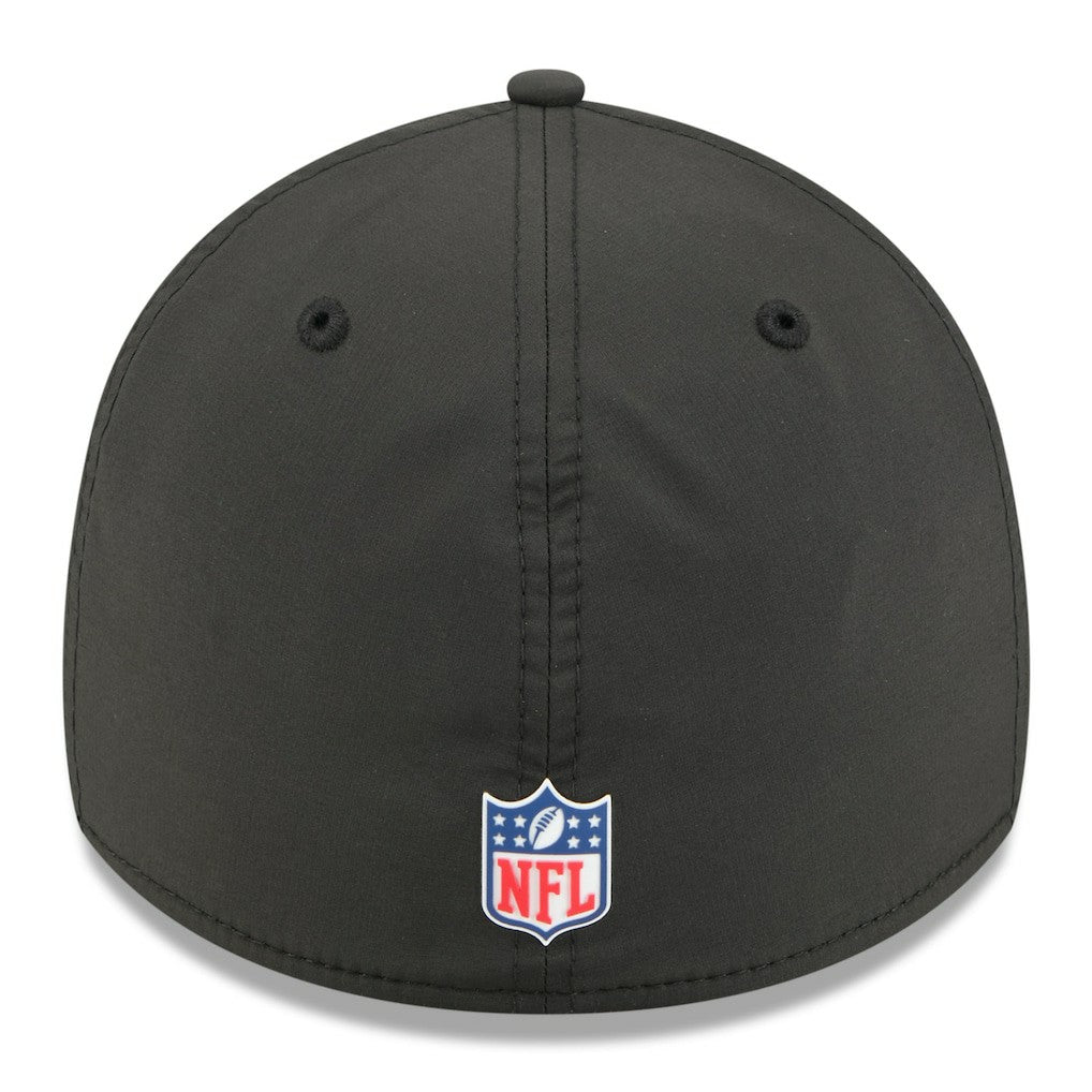 Atlanta Falcons New Era 2025 Sideline 39THIRTY Flex Hat - Black - NFL