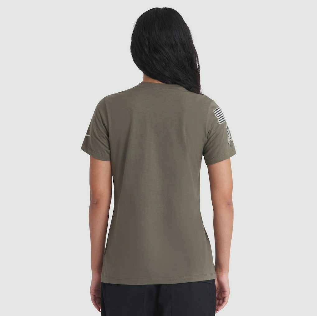 Baltimore Ravens Women's 2025 Salute to Service Sideline T-Shirt - Olive - Nike