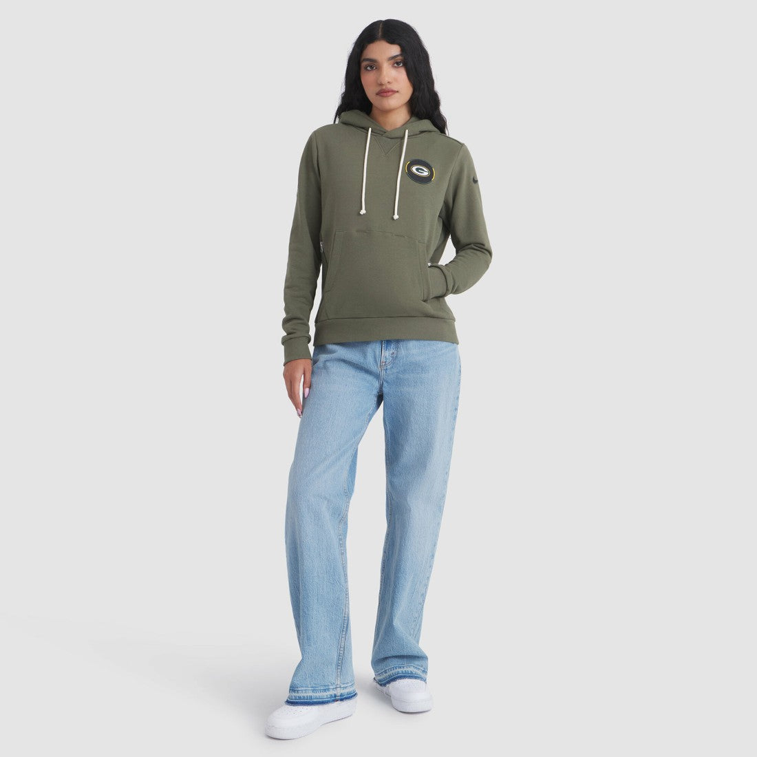 Green Bay Packers Women's 2025 Salute to Service Sideline Standard Issue Dri-FIT Hoodie - Olive - Nike