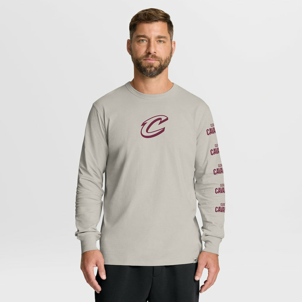 Fanatics Cleveland Cavaliers Crossover Collection Ball Screen Action Premium Long Sleeve T-Shirt Cream