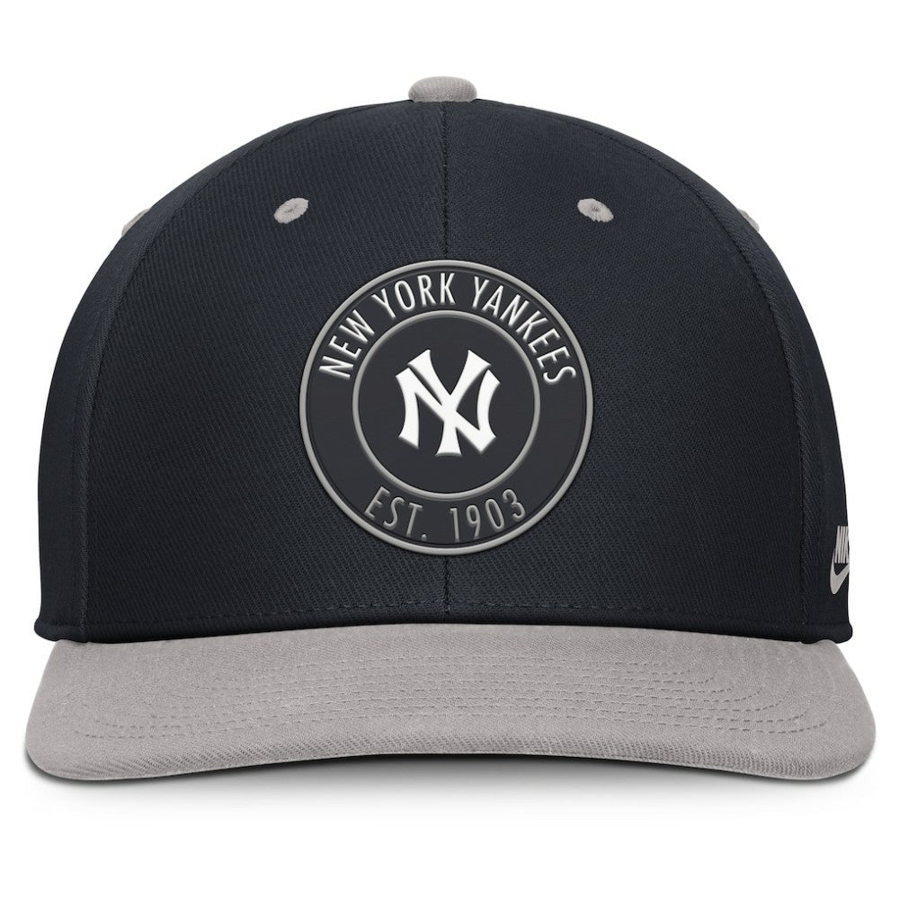 New York Yankees Nike Cooperstown Collection Pro Dri-FIT Snapback Hat Online