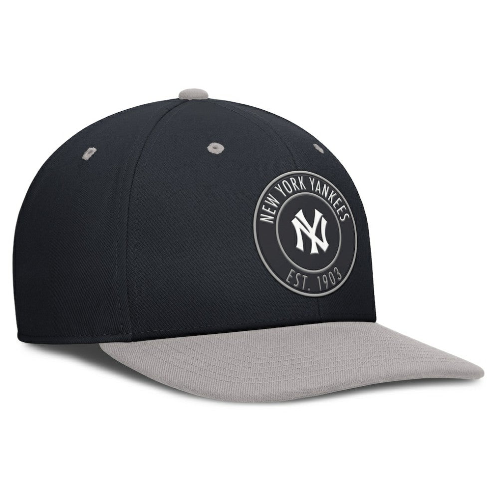New York Yankees Nike Cooperstown Collection Pro Dri-FIT Snapback Hat Online