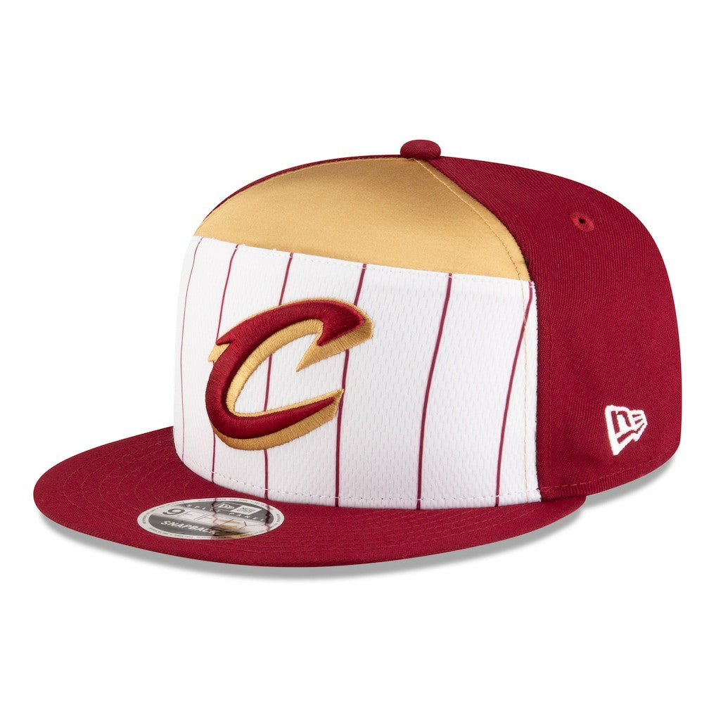 New Era Cleveland Cavaliers 2025 NBA Tip Off Split Panel 9FIFTY Snapback Hat White/Wine