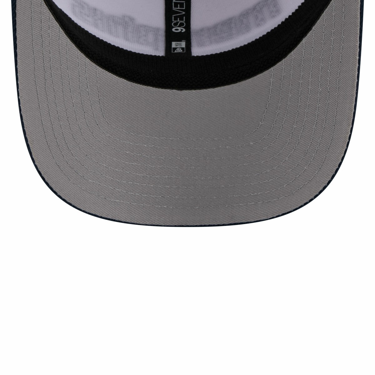 New Era Memphis Grizzlies 2025/26 City Edition 9SEVENTY Adjustable Hat White/Navy
