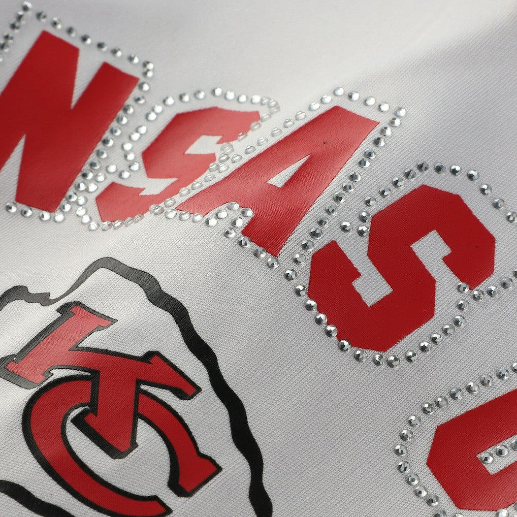Patrick Mahomes Kansas City Chiefs Women's Plus Size Bling V-Neck T-Shirt - White - Fanatics